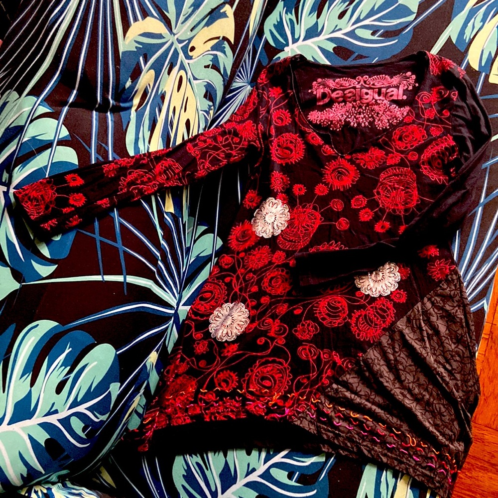 Desigual dress or tunic to wear with leggings